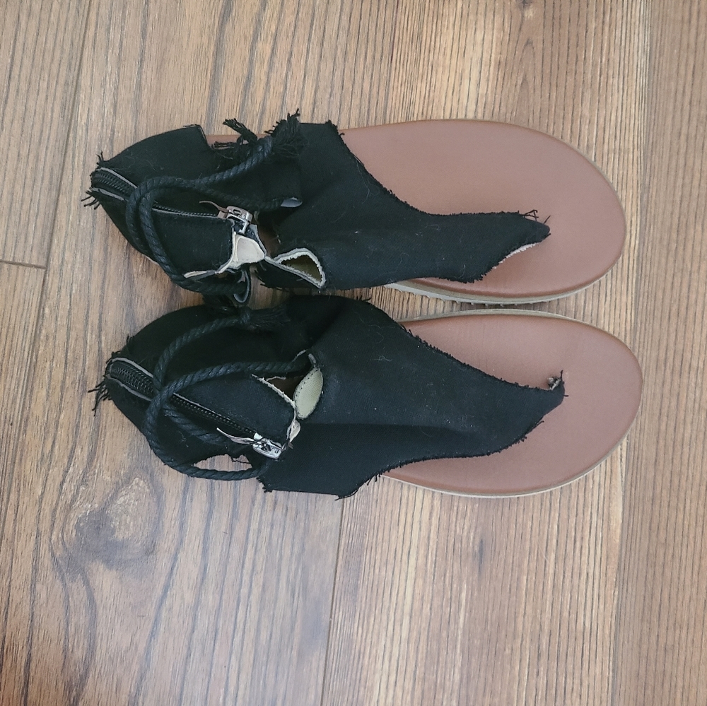 Women's sandles